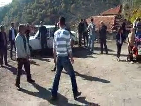 Ramiz Akkuş-Zekeriya Yavuz -Mustafa Davul zurna eşliğinde Oğuzhan düğün