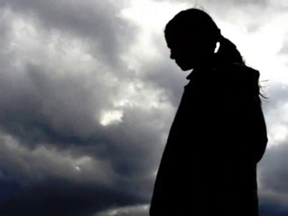 ELİF REYYA NAZ-ÇINAR GÖLE    ANKARA SOKAKLARINDA