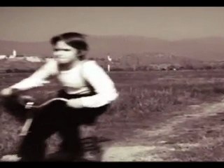 Yarı Çıplak & Serdar Ortaç 2011 Yeni bw