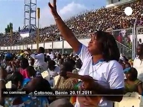 Pope ends his trip to Benin - no comment