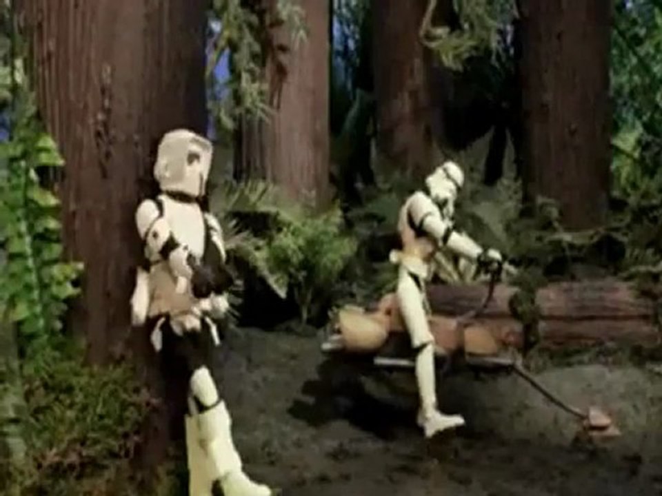 RS Star Wars 03 - Gary The Stormtrooper - Crash with an Ewok