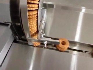 Biscuits Packaging Machine