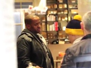 Justin Bieber fait du shopping pour les fêtes