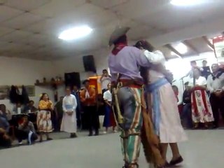 así baila nuestra gente el chamamé