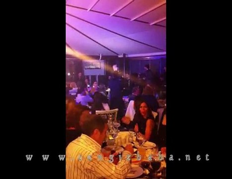 Cengiz Kurtoğlu ( FLZ Restaurant - Duvardaki Resim )