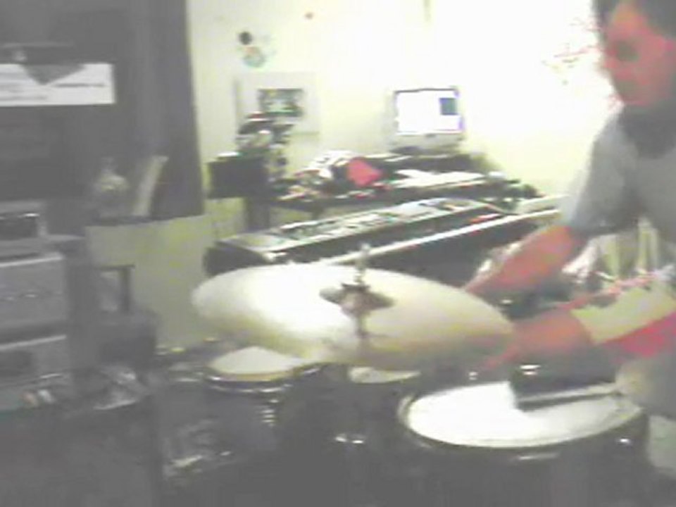 Live 04
