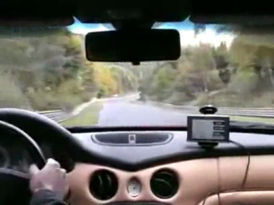 Nordschleife : Accidents de voiture dans le même virage