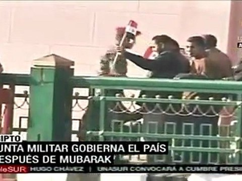 Junta Militar gobierna Egipto después de Hosni Mubarak