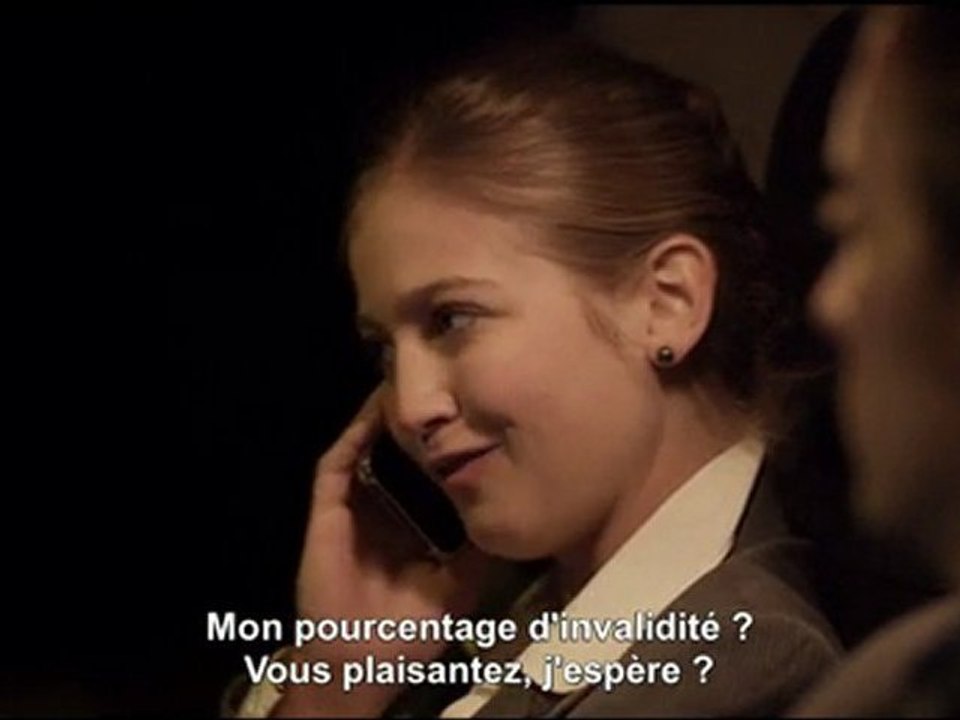 Série 2 : épisode 8, quelle assurance, version audiodécrite