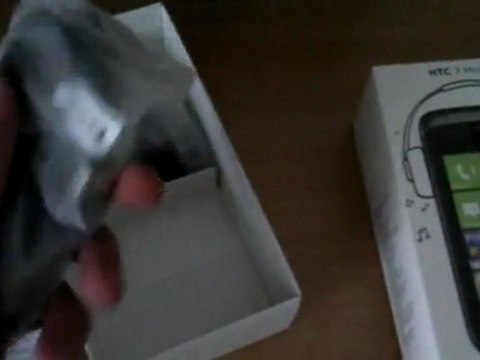 Unboxing HTC 7 Mozart