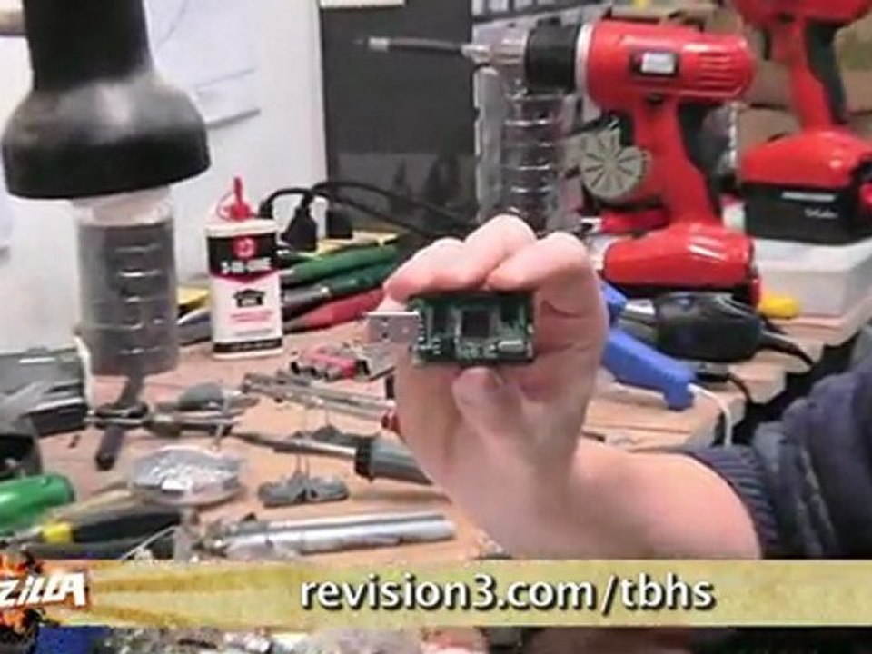 Laptops to Avoid! Kindle Fire Demo, Awesome OSX Apps, 27" Monitor Picks, Static Powered Cats vs HDTVs, LensHawk, 16GB Macbook Pro, Ultrabooks and More - Tekzilla