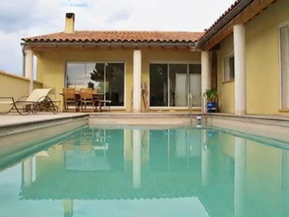 VENTE - ACHAT - A VENDRE - VILLA - LE CASTELLET - AVEC PISCINE - VAR - 83 PRIX 1050000€