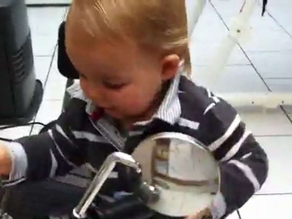 Alix fait de la motot