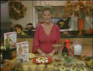 Sandra Lee Offers Inspiration for a Friendsgiving
