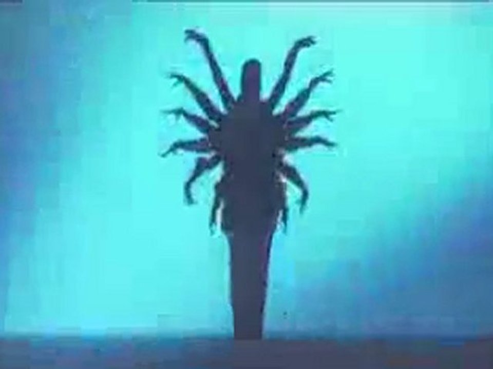 Unutulmuyor - Hande Yener (Video Klip)