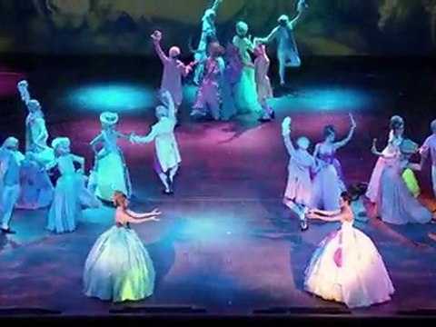 Mozart l’opera rock billeterie - spectacle - Wolfgang Amadeus Mozart - comedie musicale - tatoue moi - vivre a en crever - Dove Attia - Albert Cohen - Mikelangelo Loconte - Florent mothe - Melissa Mars