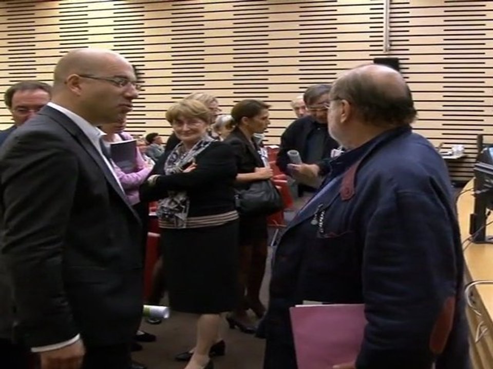 Reportage sur le colloque "Etre jeune orphelin : se construire sans son père ou sans sa mère"