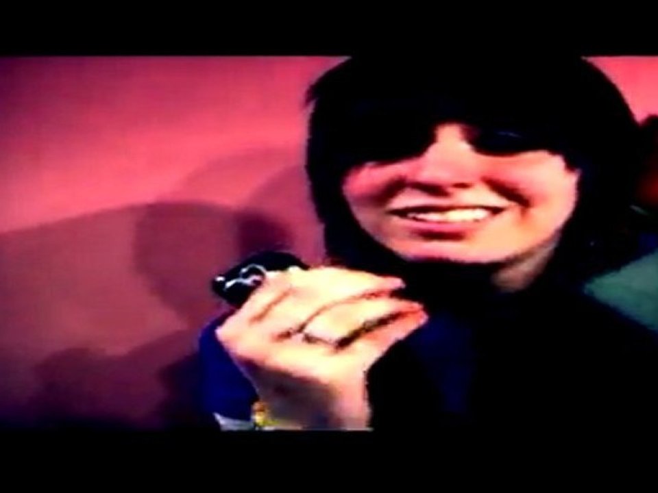 interview - Jennifer Scream in art uber alles