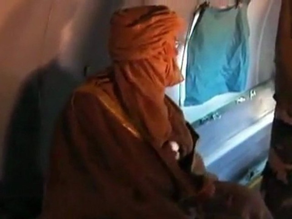Gaddafi son betrayed by desert guide