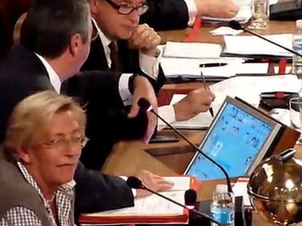 LEVALLOIS; UN CONSEIL MUNICIPAL ORDINAIRE CHEZ LES BALKANY !!!