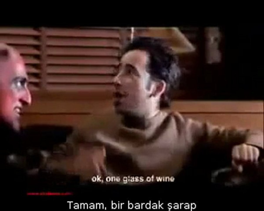 İÇKİ İÇMENİZİ VE NAMAZ KIMAMANIZI İSTEYEN BİRİSİ VAR...