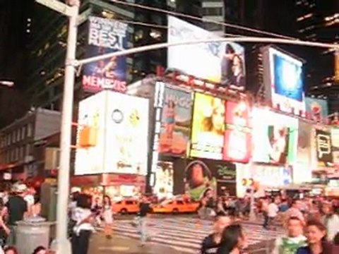 TIME .....NEW YORK PLEIN LES YEUX