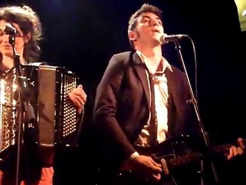 le duo CHLOE LACAN et FRED JOISELLE (entre deux chansons!!)