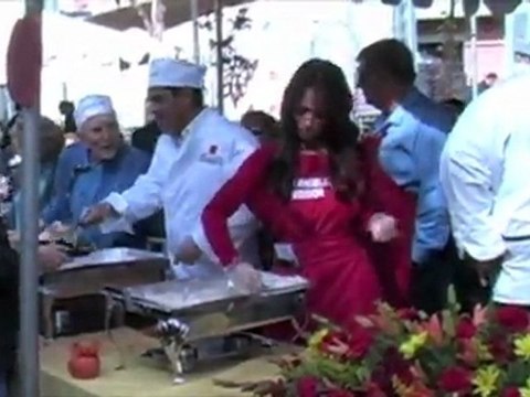 Kim Kardashian and Celebs Feed Homeless