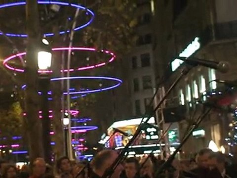 Illuminations Champs Elysées 2011