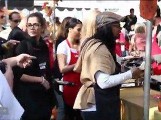 Kim Kardashian serving food to the homeless