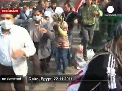 Egypt protesters keep pressure on military... - no comment