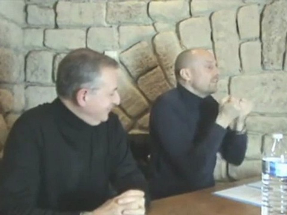 splendide sketch d'Alain Soral (Best of conference NWO)