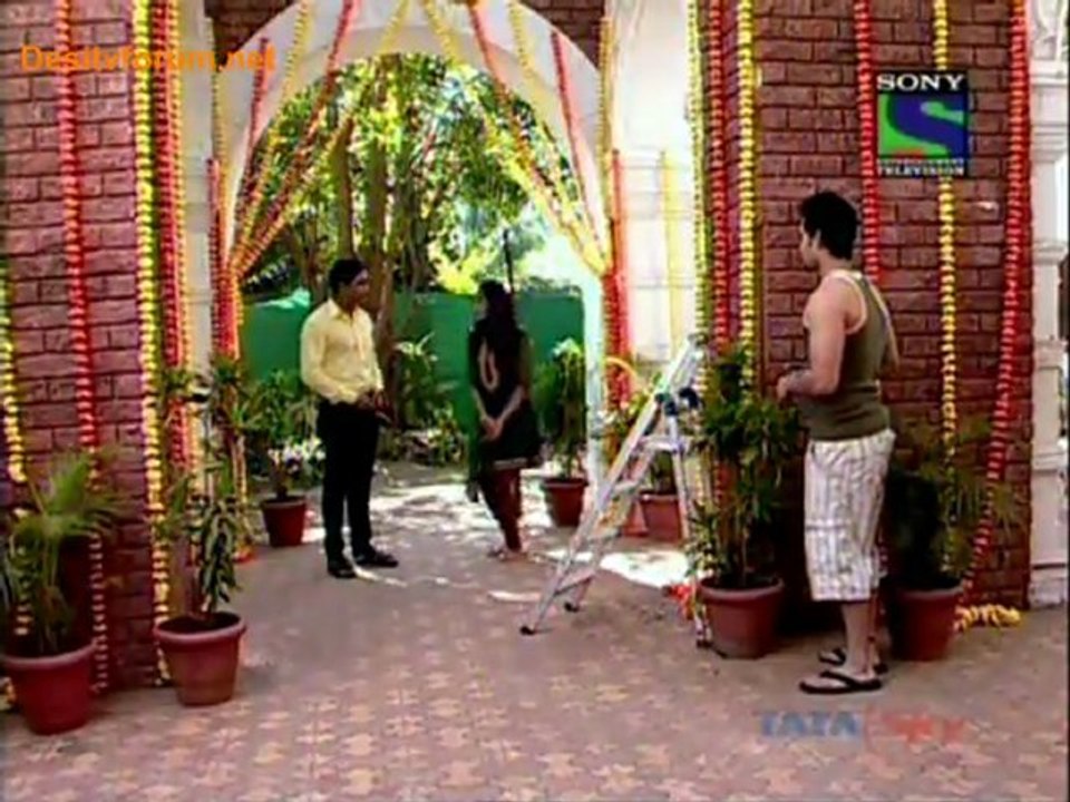 Saas Bina Sasural - 24th November 2011 - pt1