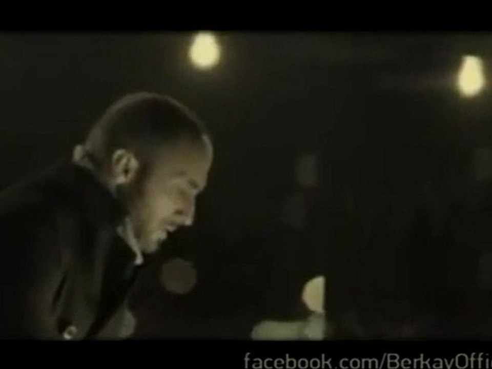Berkay - ELE INAT yeni klip 2011