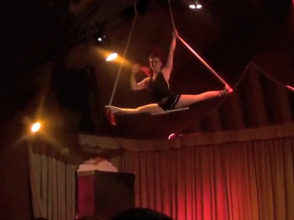 Vanessa Lee @ Burlesque Freak Circus Berlin