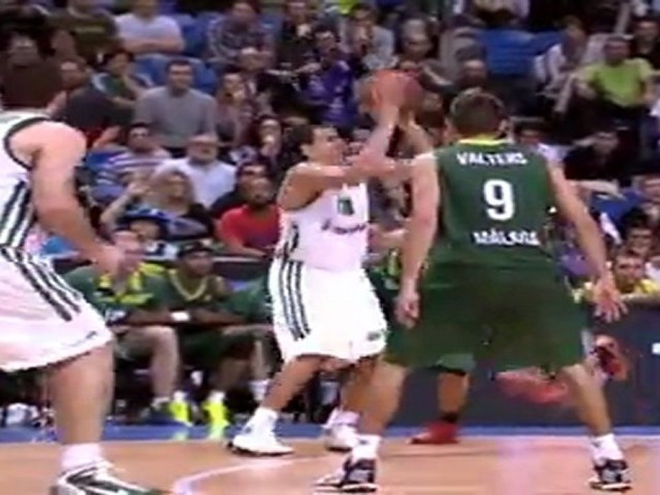 Play of the game: Diamantidis, Panathinaikos