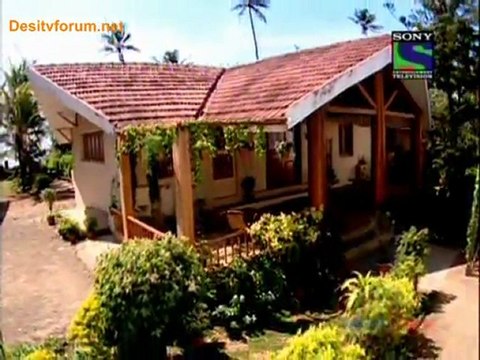 Parvarish Kuch Khatti Kuch Meethi - 28th November 2011 - pt1