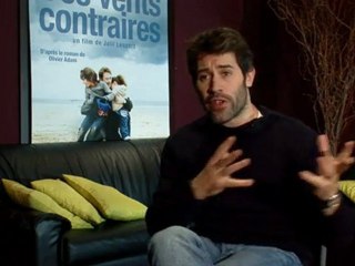 Des Vents Contraires - Featurette : du roman à l'écran