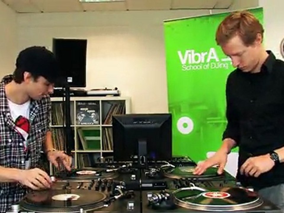VibrA School of DJing - DJ Rob Bankz & DJ Taim Freestyle