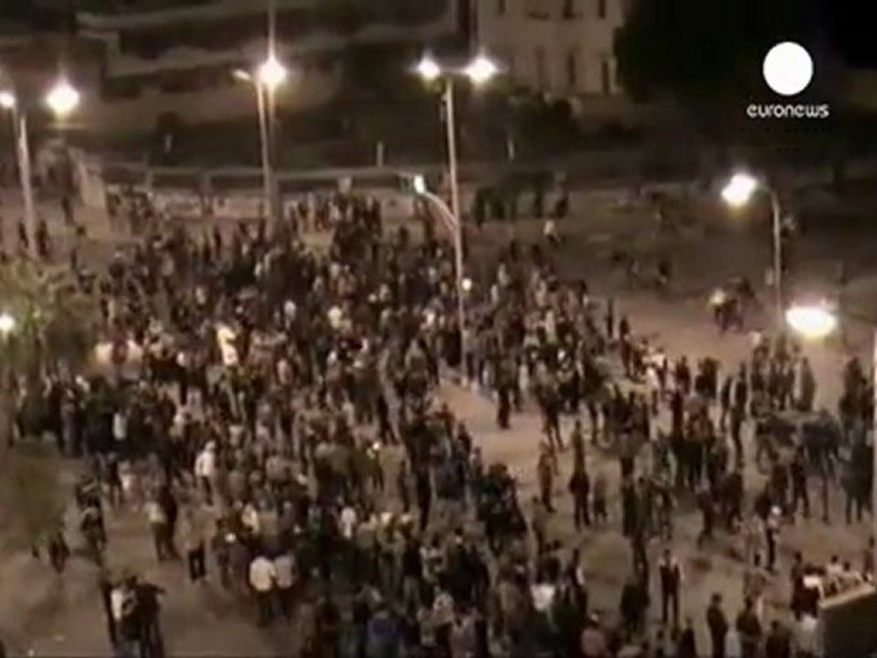 La polizia militare egiziana reprime manifestazioni a...