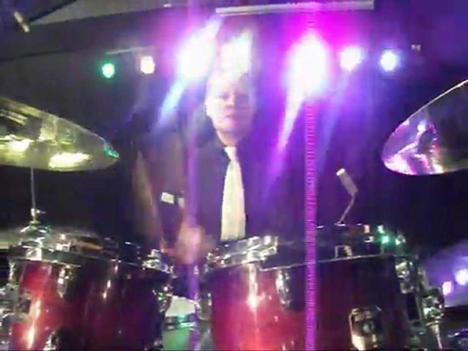 "Valerie" performed by wedding band hire Bristol Amplified band