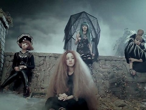 ♕ 2NE1 - It Hurts (아파) (Officielle Music Video) [HD-1080P]