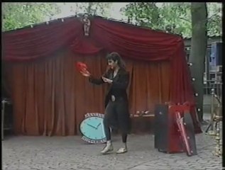 AVALEUR DE SABRE - CRACHEUR DE FEU...MIKE GHAVANLOO