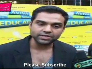 Abhay Deol With Aviva Great Wall Of Education 05