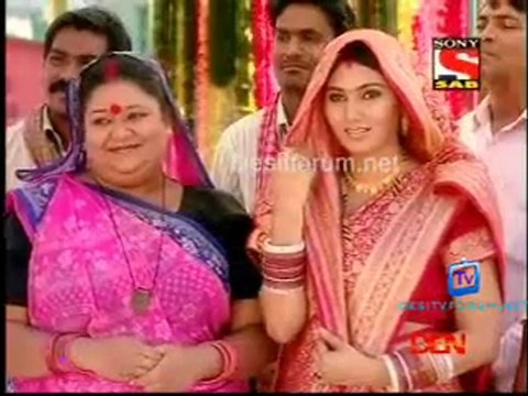 Lapataganj - 25th November 2011 Video Watch Online pt2