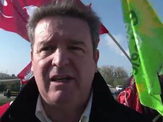 Bollène: manifestation contre la venue de Sarkozy au Tricastin