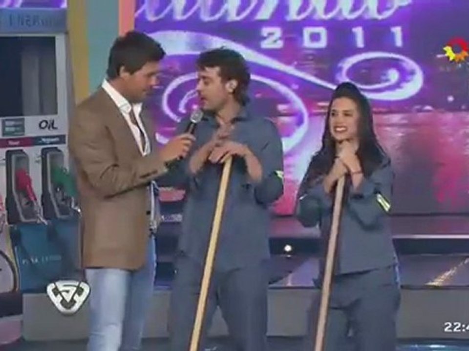 PETER - BAILE BAJO LA LLUVIA - PREVIA 1