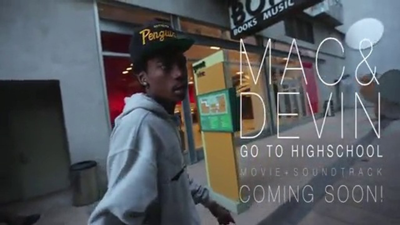 Snoop Dogg & Wiz Khalifa "Mac & Devin Go To Hig...