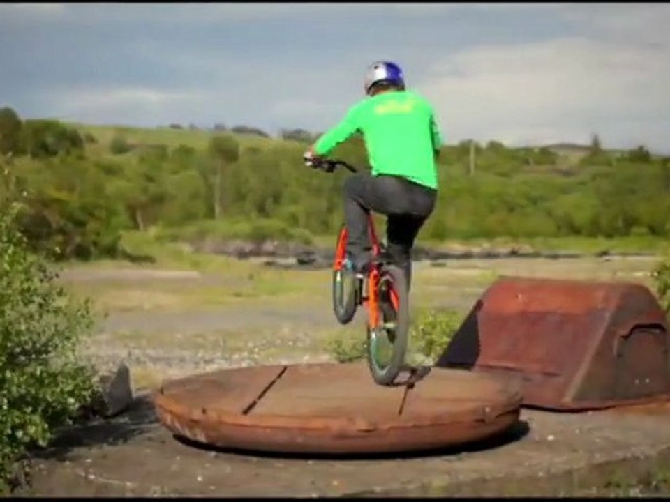 [MTB] Danny Macaskill - Industrial Revolutions [Goodspeed]