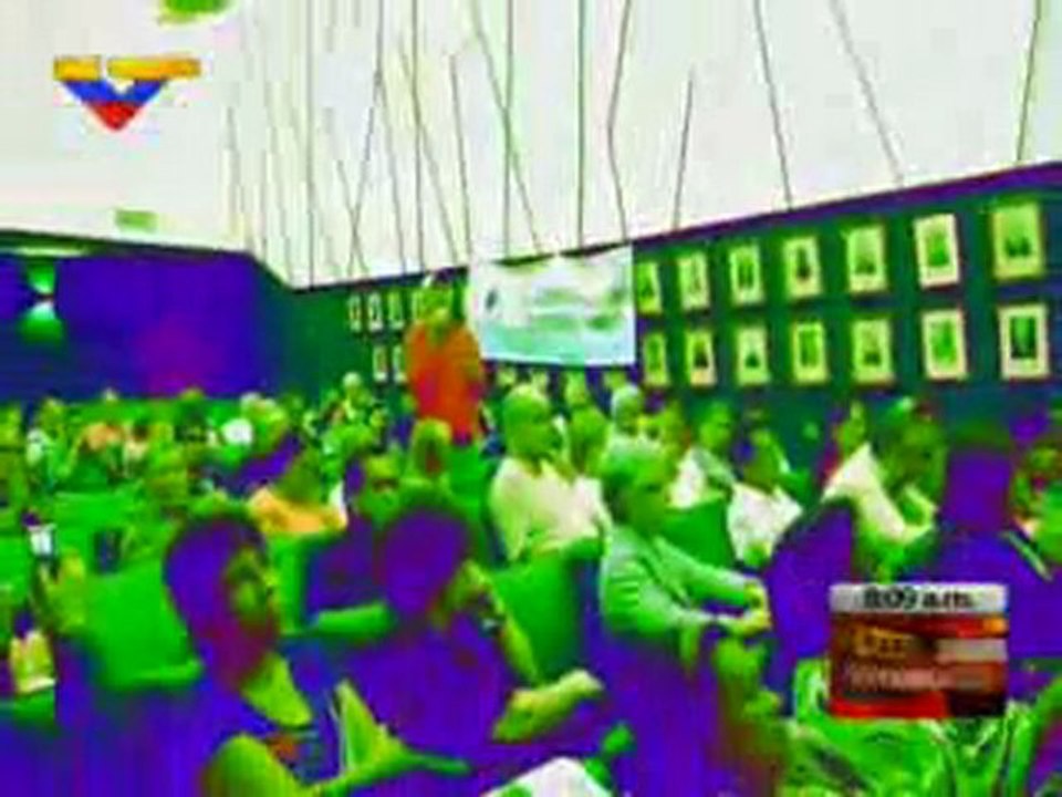 En que andan Gritos y susurros Encuentro de Alvaro Uribe con sectores opositores 25.11 2011